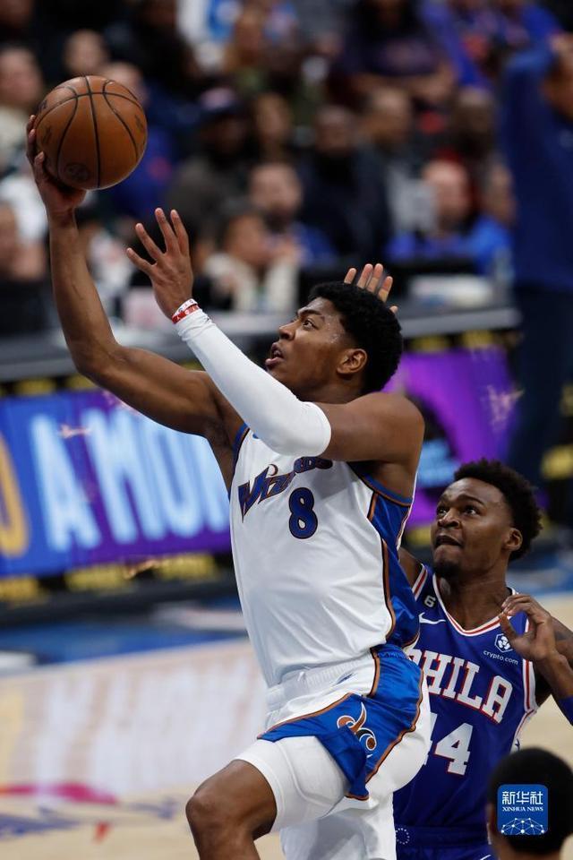 关于赛前欧超杯传出新动向；华盛顿奇才更衣室发声；管理层表态：目标明确；轮换策略成焦点的信息